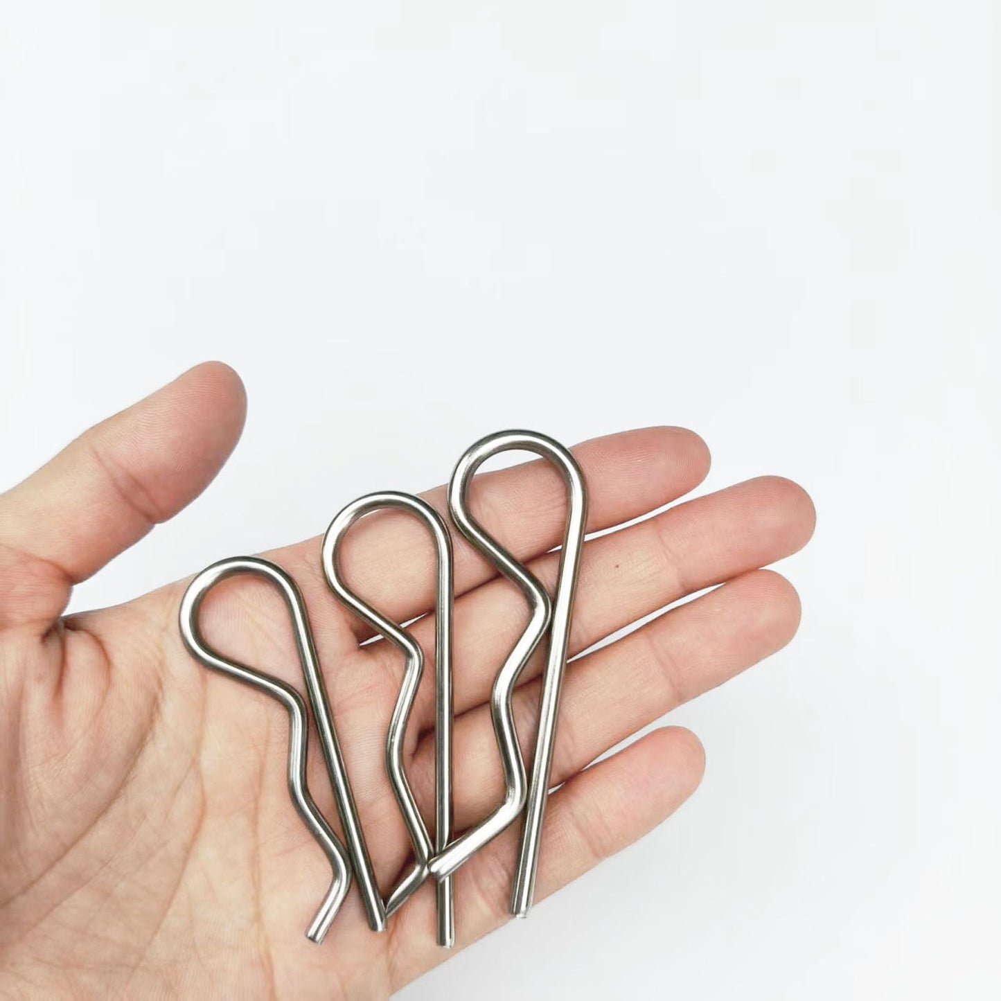 8Pcs Cotter Pins, Heavy Duty Hitch Pins Clip R Clips Cotter Pins, Stainless Steel Spring Retaining Wire Hair Pins, Large for Trailer Tractors Mower Carts Truck Pin Clip M4x75mm