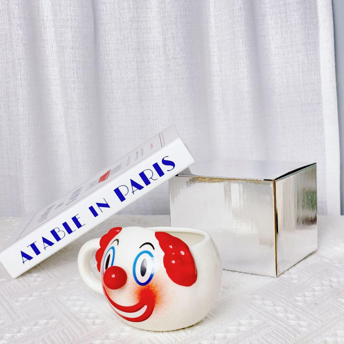 AKV Cute Clown Coffee Mug Halloween Joker Statue Mug Funny Ceramic Clown Mug with Coffee Scoop, 400ml Coffee Cups, Cartoon Clown Water Cup, BPA-free, Best Halloween Gifts for Women Kids
