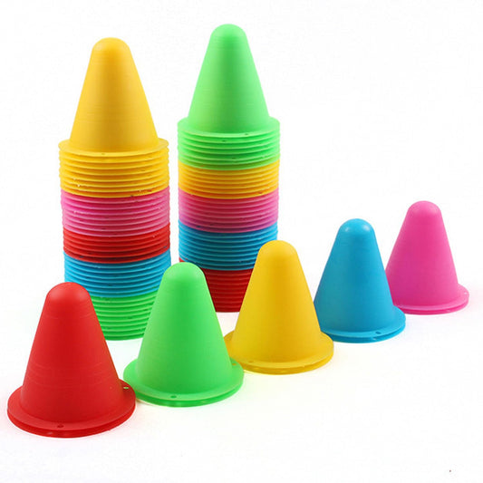 Huntoshon 30 Pack Cones Sports, Soft Plastic Agility Field Marker for Soccer, Basketball, Football - Indoor/Outdoor Skating - Training Cones for Drills and Games, 3.15 Inch Height, 6 Colors