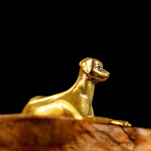 CHOVY Retro Crawling Dog Sculpture - Handcrafted Solid Brass Art Piece | Unique Home Decor Accent