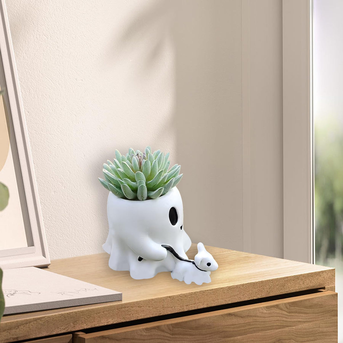 Dvehdbay Halloween Ghost Walking Dog - White Ghost Bucket, Ghost Planter, Ghost Bucket Vase, Halloween Ghost Decor with Ghost Walking Dog, Ghost Candy Bowl Bucket for Home Decor, Outdoor Decoration