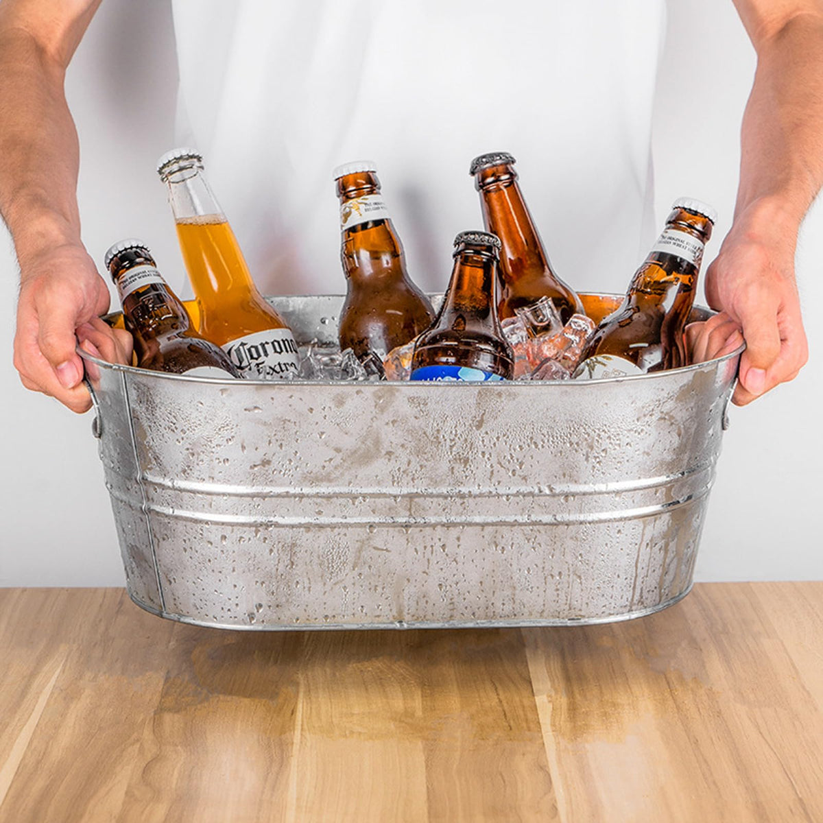 Hyuetrsa 4 Pack 4 Gallon Galvanized Ice Buckets for Parties, Large Metal Beverage Drink Tub Cooler with Leak-Proof Carry Handles, Heavy Duty Drink Tin Bins for Beer, Champagne and Wedding Bar Supplies