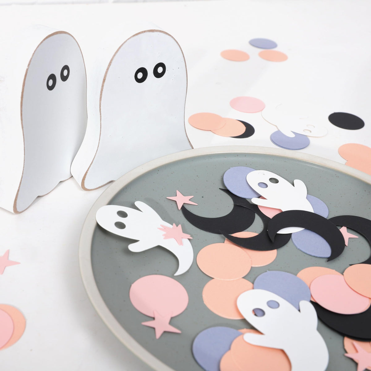230psc Halloween Spooky Confetti - Pink HalloweenConfetti, Spooky One TwoSpooky Birthday Decorations, Halloween Table Decor, Girls Ghost Confetti