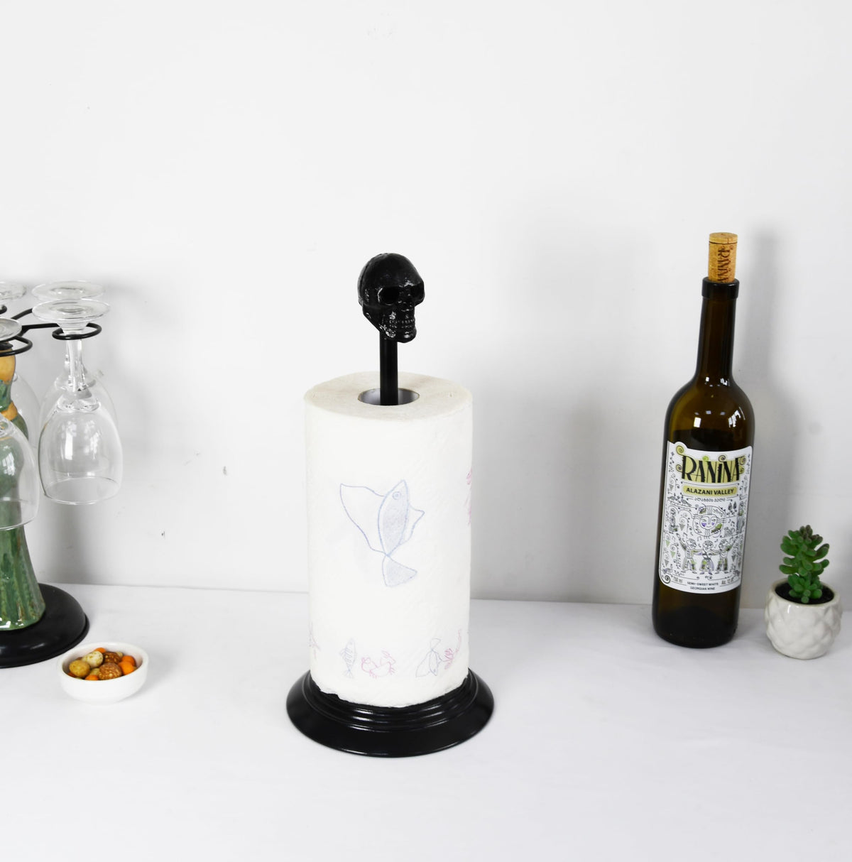 Owlgift Black Skull Paper Towel Holder – Gothic Cast Iron Head, Matte Iron Base, Dark Home & Halloween Kitchen Decor, 14.6” Tall
