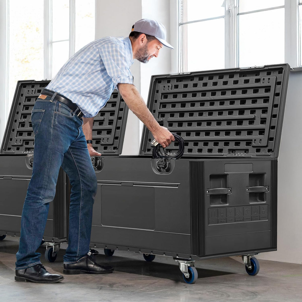 Diandian Utility Cable Trunk Road Case with Wheels, 44" x 22" x 24" Professional Stackable Heavy Duty ATA Rolling Road Case, for Pro Audio & DJ Equipment Storage, Transport for Touring with Casters
