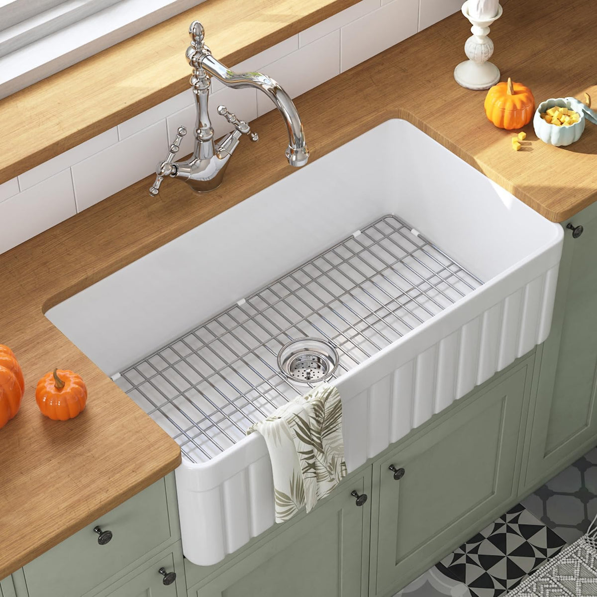 DeerValley White Farmhouse Sink 33 inch, Fireclay Apron Front Farm Kitchen Sink, Single Bowl Deep Drop-in Undermount Reversible Sinks with Grid & Strainer