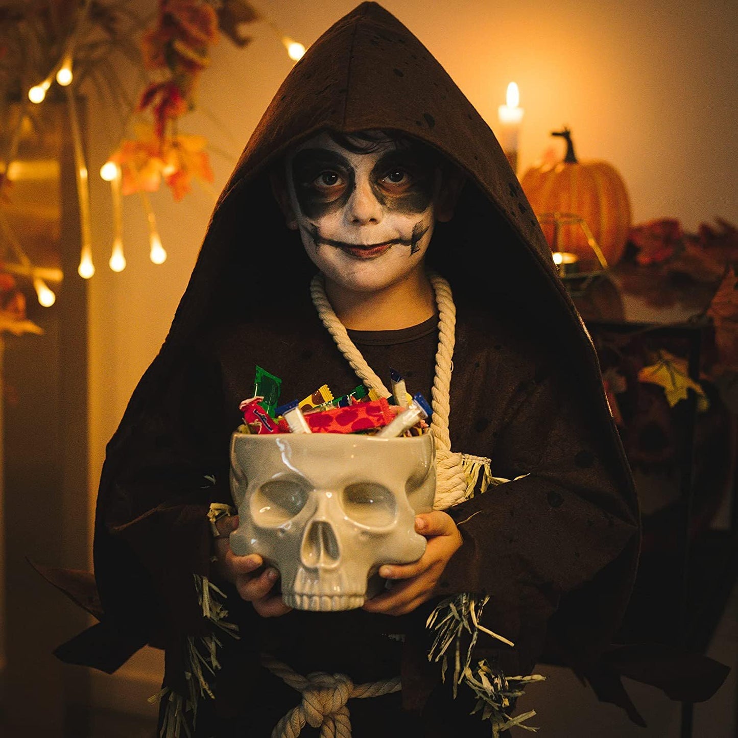 Fecheche Food Safe Skull Bowl for Eating, Ceramic Skull Shaped Bowl for Cereal Pasta & Ice Cream, Gothic Tabletop Skeleton Head Shaped Decor (big)