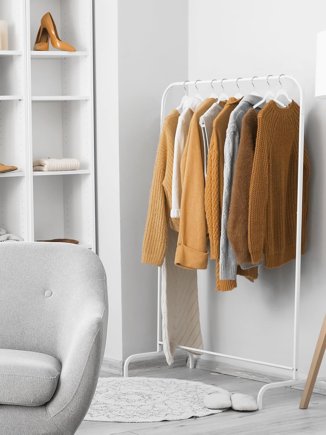 SMARTOR Plastic Hangers 50 Pack - Heavy Duty Slim Clothes Hangers | Durable & Space-Saving | White