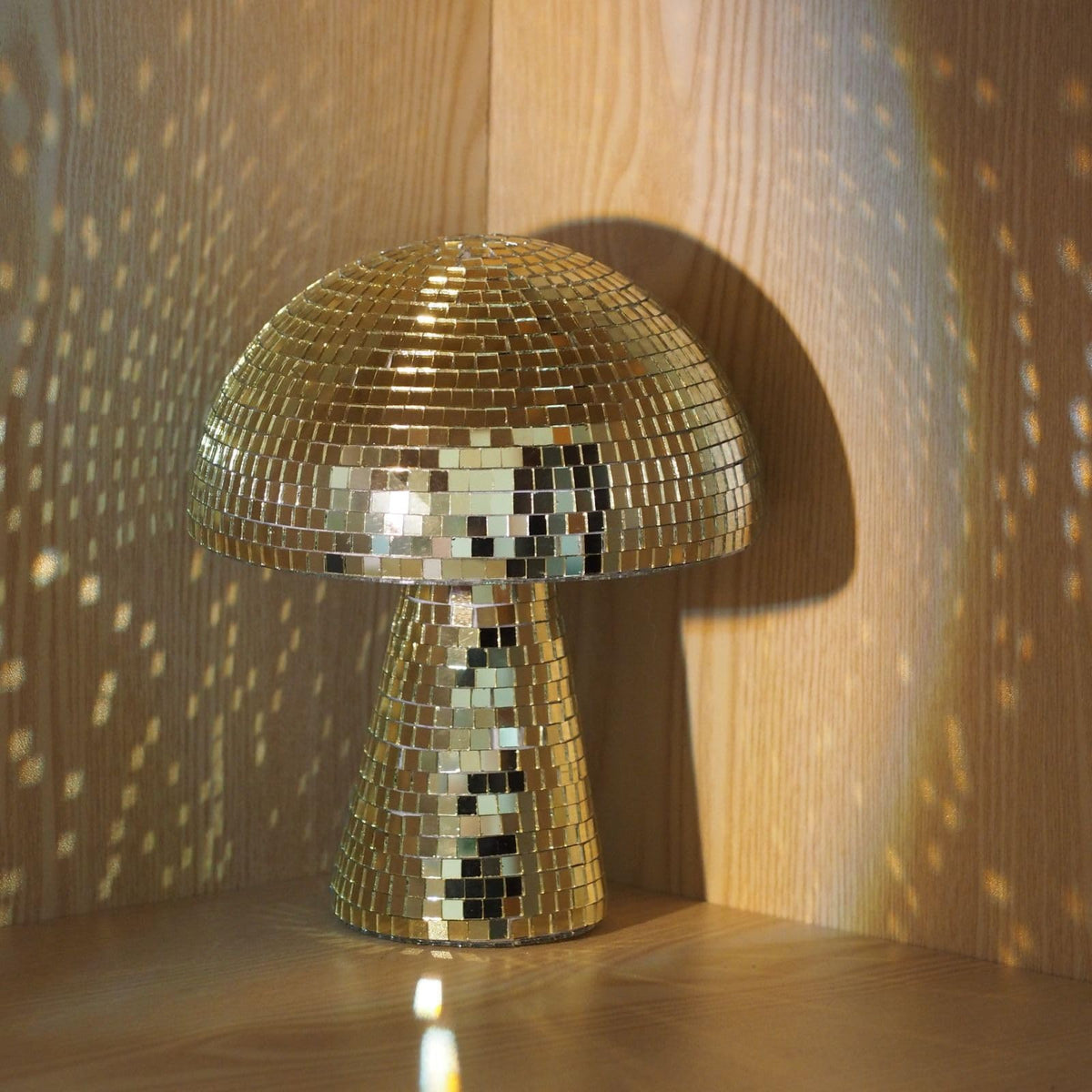 Yeehlmer Creative Mushroom Disco Ball for Party,Table Decor Mirror Retro Handmade Disco Ball Mushroom Shape Home Art Decorations,Bar Ornaments(Gold,S(5.9''))