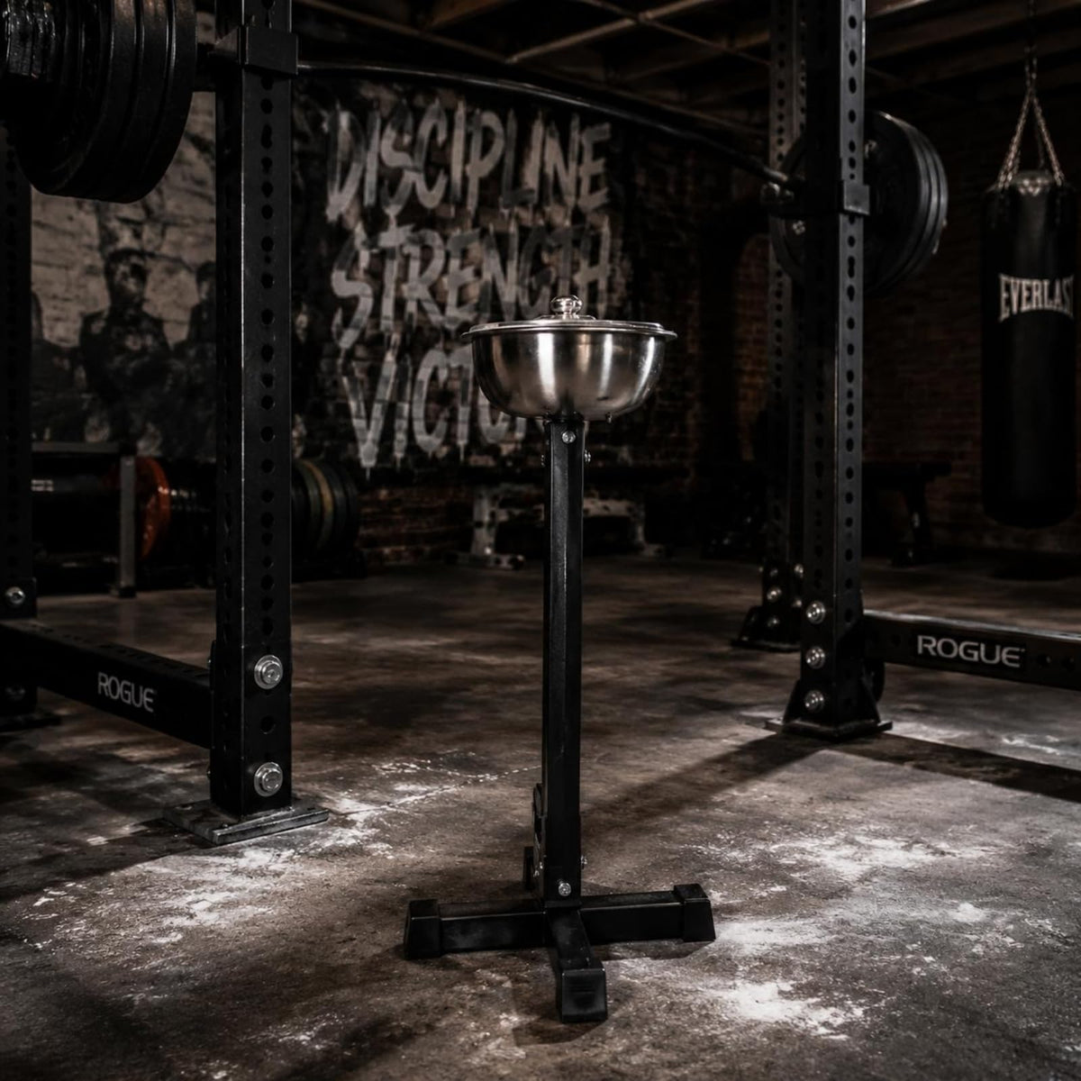 Jinhxofs Chalk Bowl Steel Stand Gym Chalk Stand Mess Reducing Fitness Equipment for Powerlifters