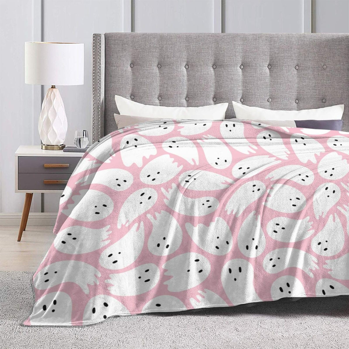 PDDCWAY Pink Halloween Blanket 40"x50" Cartoon Ghost Fleece Throw Blanket for Bed Sofa Couch Kids Kawaii Cute Plush Blanket Pink Fuzzy Blankets Bedroom Flannal Blankets