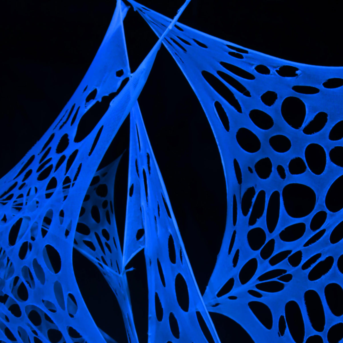 700 Sqft Glow-in-The-Dark Giant Spider Web Halloween Outdoor Decoration, Giant Outdoor Spider Decorations Set, with 3 Blacklight (24FT x 4FT)(White)