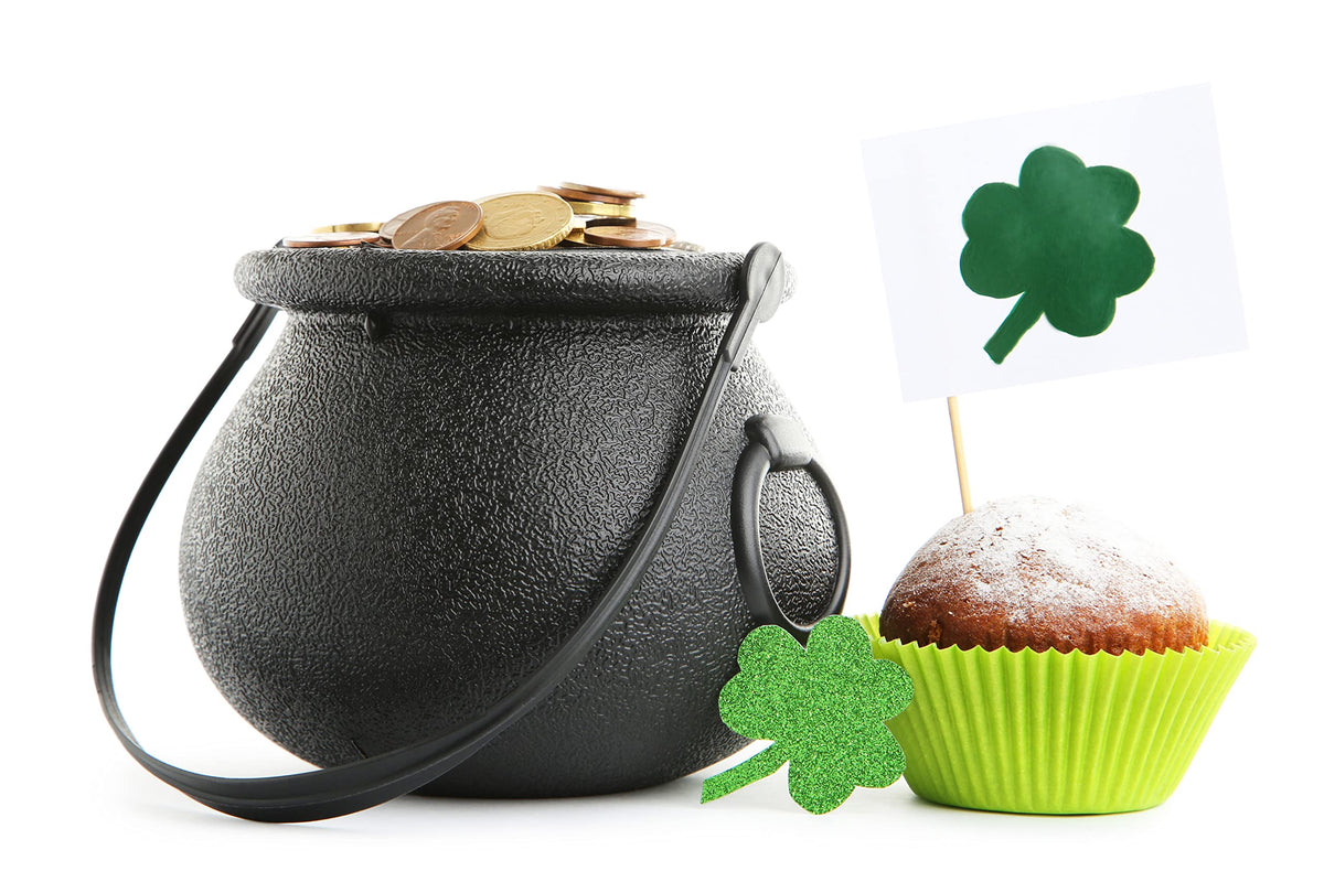 GIFTEXPRESS Mini Cauldron Kettles Novelty Candy Kettles for St Patrick Decoration, Pot of Gold Cauldron, Halloween Black Cauldrons Candy Holder, Witches Cauldron, Cauldron Pot Party Favors (12 Pack)