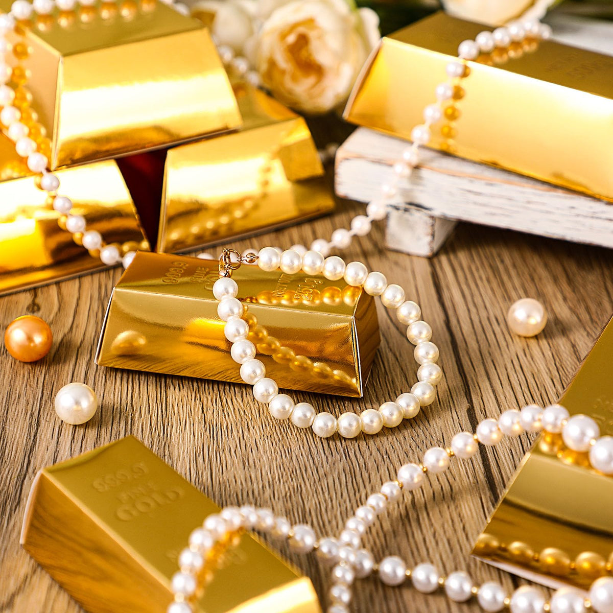Honoson 150 Pcs Gold Bar Fake Gift Box Foil Gold Bar Party Favor Boxes Paper Golden Favor Boxes Treasure Brick for Pirate Casino Theme Party Decorations Candy Treats Chocolate Toys, 5.5 x 3.2 Inches