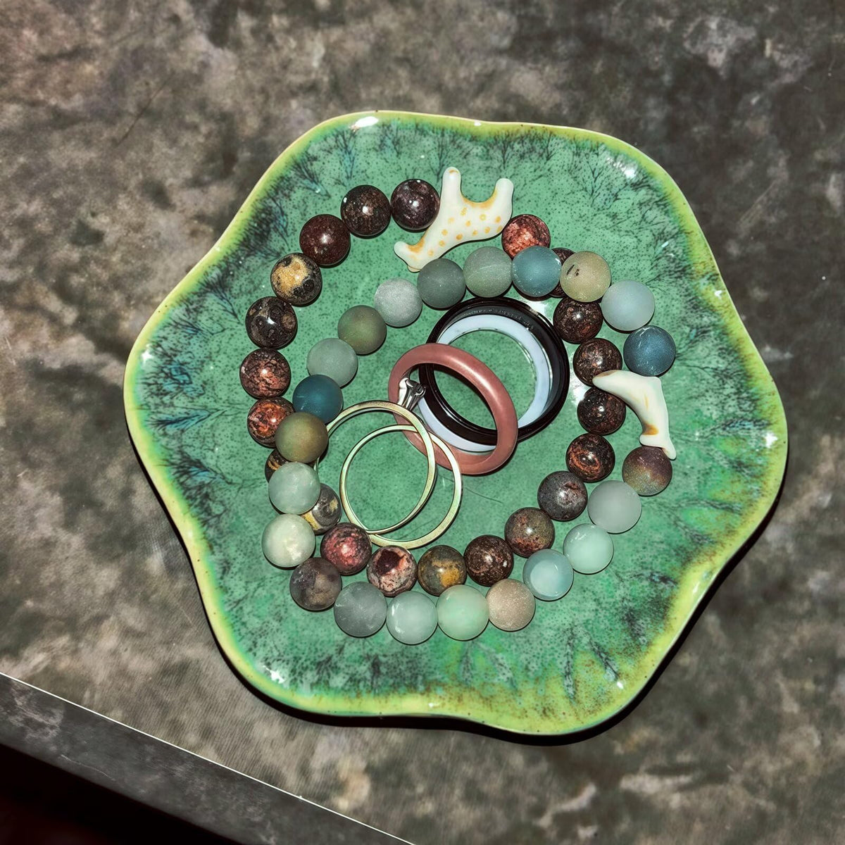 Koyzsen 2Pcs Ceramic Jewelry Dish - Lotus Leaf Shape, for Ring Holder Necklace Small Key, Suitable for Mother Friend Sister, Gifts for Women, Cute Plate Trinket Tray, Home Decor (Emerald Green-2PCS)