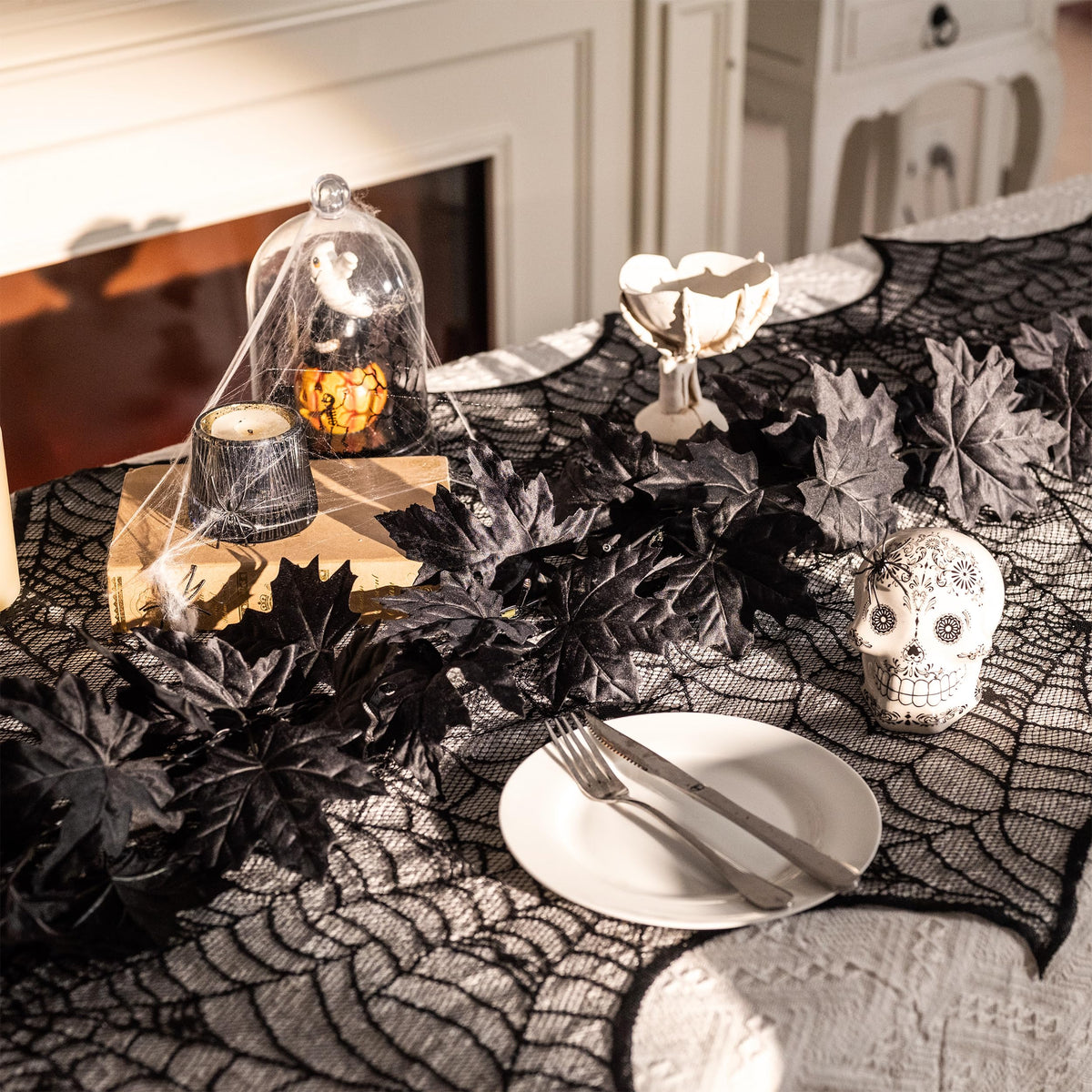 Valery Madelyn 9ft Halloween Garland with Lights, Thick Pre-Lit Light Up Black Maple Leaf Garland Halloween Decor for Mantle Fireplace Table Home Indoor