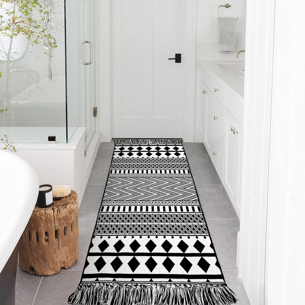 IOHOUZE Kitchen Hallway Runner Rug -2'x6' Boho Black White Entryway Runner Rugs for Halloween Decor/Fall Decor, Woven Indoor Outdoor Carpet Rugs, Washable Rag Rug for Bedroom/Bathroom/Laundry Room