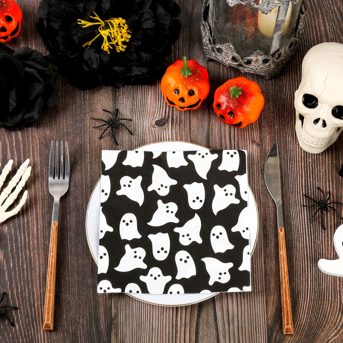 100Pcs Halloween Ghost Paper Napkins Black White Spooky Boo Disposable Luncheon Napkin Ghosts Party Hand Towel for Birthday Baby Shower Party Supplies Table Decoration